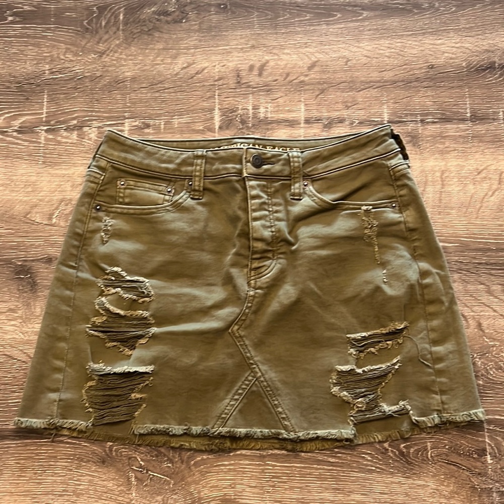 Women’s American Eagle Denim Distressed Skirt